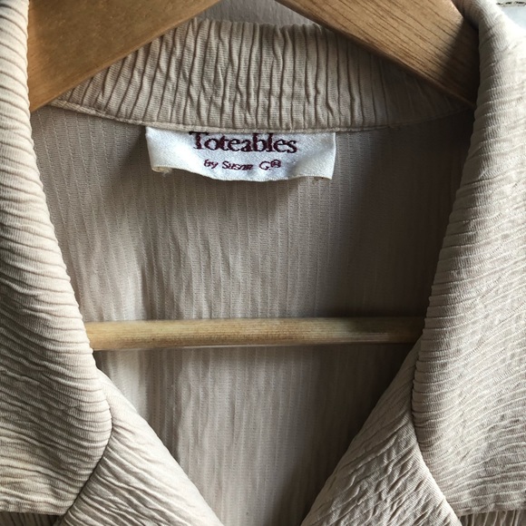 Vintage Cream Blazer or Jacket - Picture 3 of 3